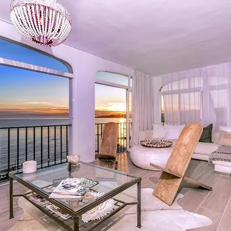 Sea Views! 3 Bedroom Villa, Sleeps 6 Villa