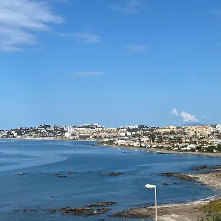 Sea Views! 3 Bedroom Villa, Sleeps 6 Fuengirola