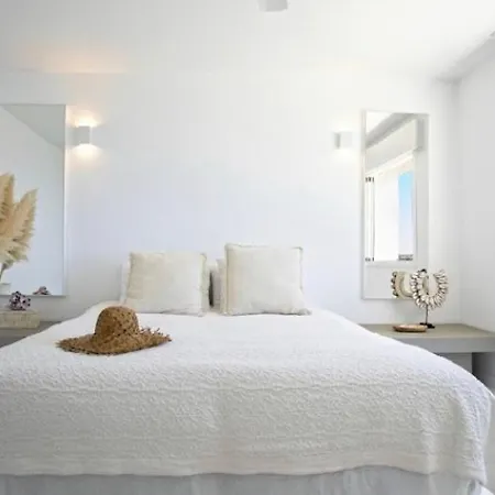Sea Views! 3 Bedroom Villa, Sleeps 6 Villa *