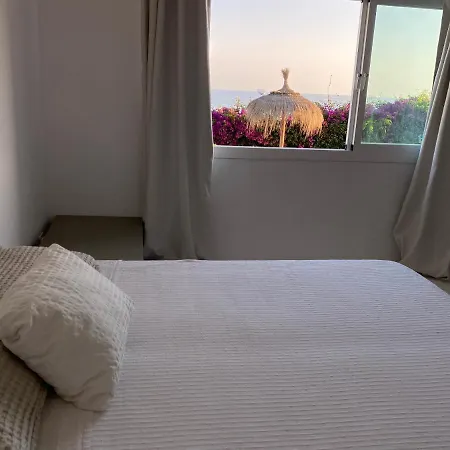 Sea Views! 3 Bedroom Villa, Sleeps 6 * Fuengirola